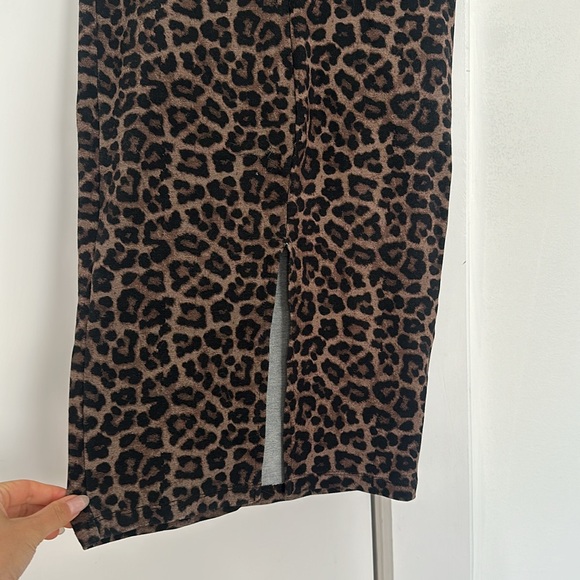 H&M leopard print midi skirt - Picture 2 of 2
